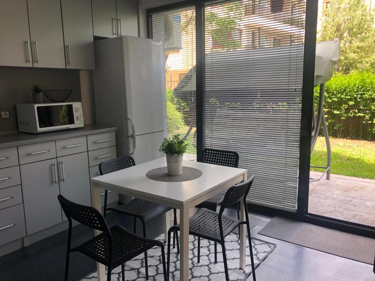 Sarafovo Beach Apartment Mit Terrasse Burgaz Dış mekan fotoğraf