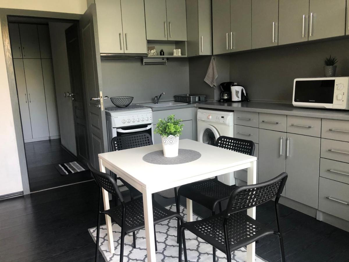 Sarafovo Beach Apartment Mit Terrasse Burgaz Dış mekan fotoğraf